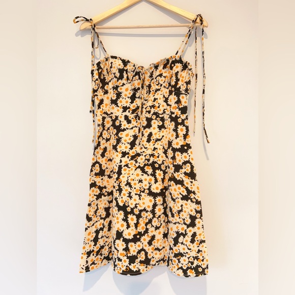 Dresses & Skirts - FLOWER PRINTED DRESS (LONG WEEKEND SALE)